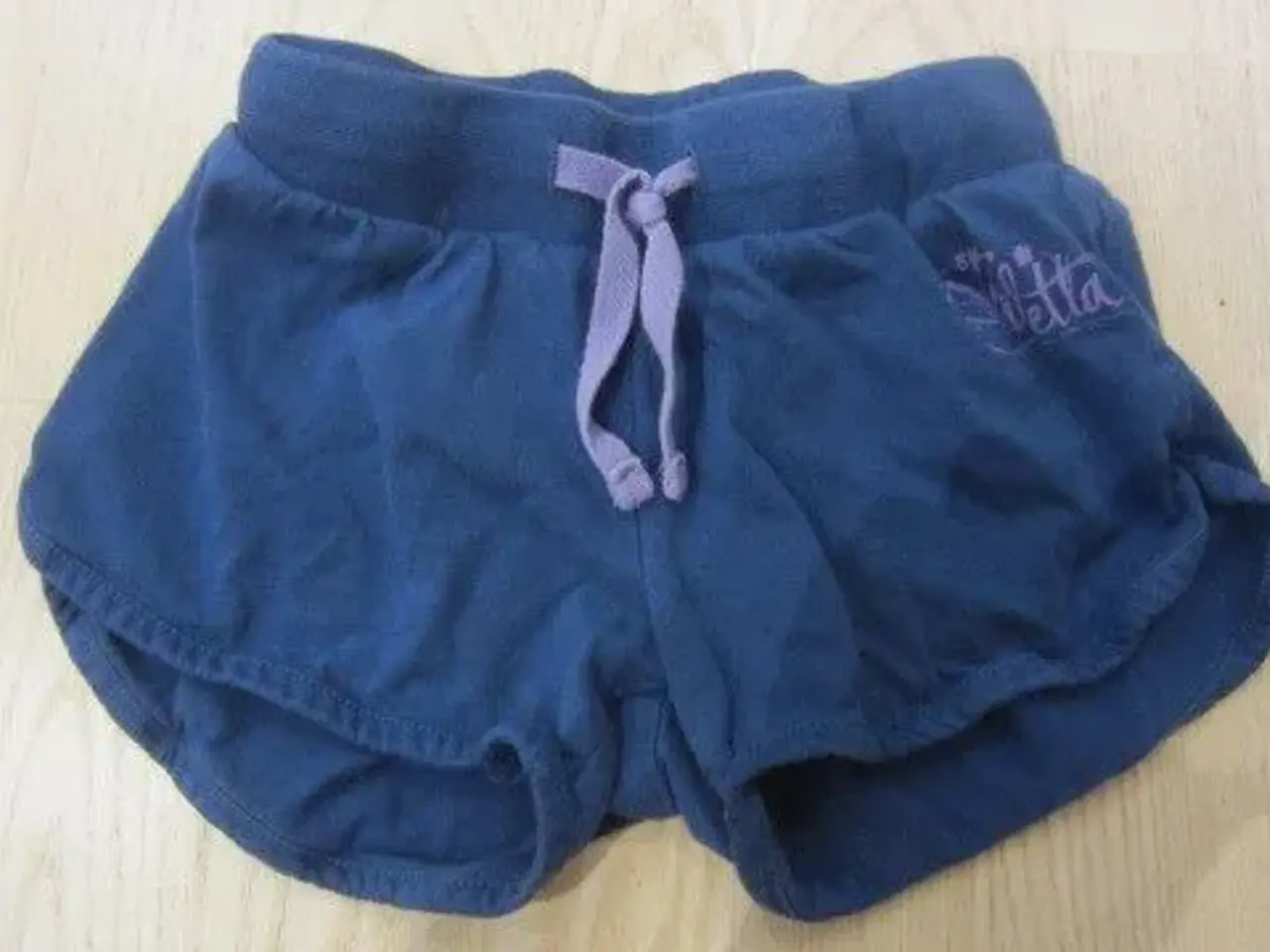 Billede 1 - Str. 7-8 år, DISNEY (Violetta) shorts