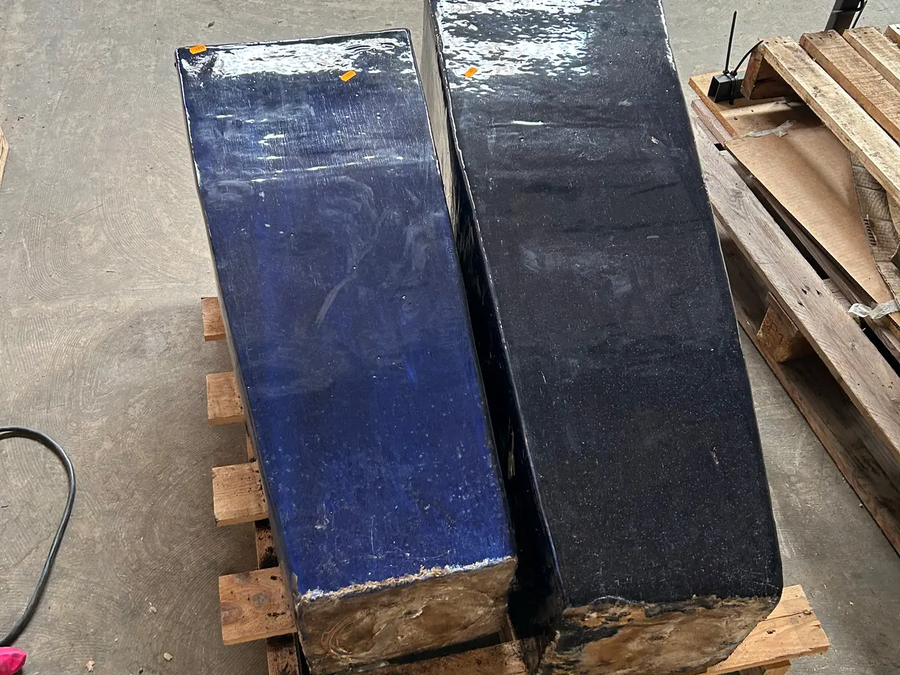 Billede 3 - 2 stk. Krukker H: Ca. 110 cm.