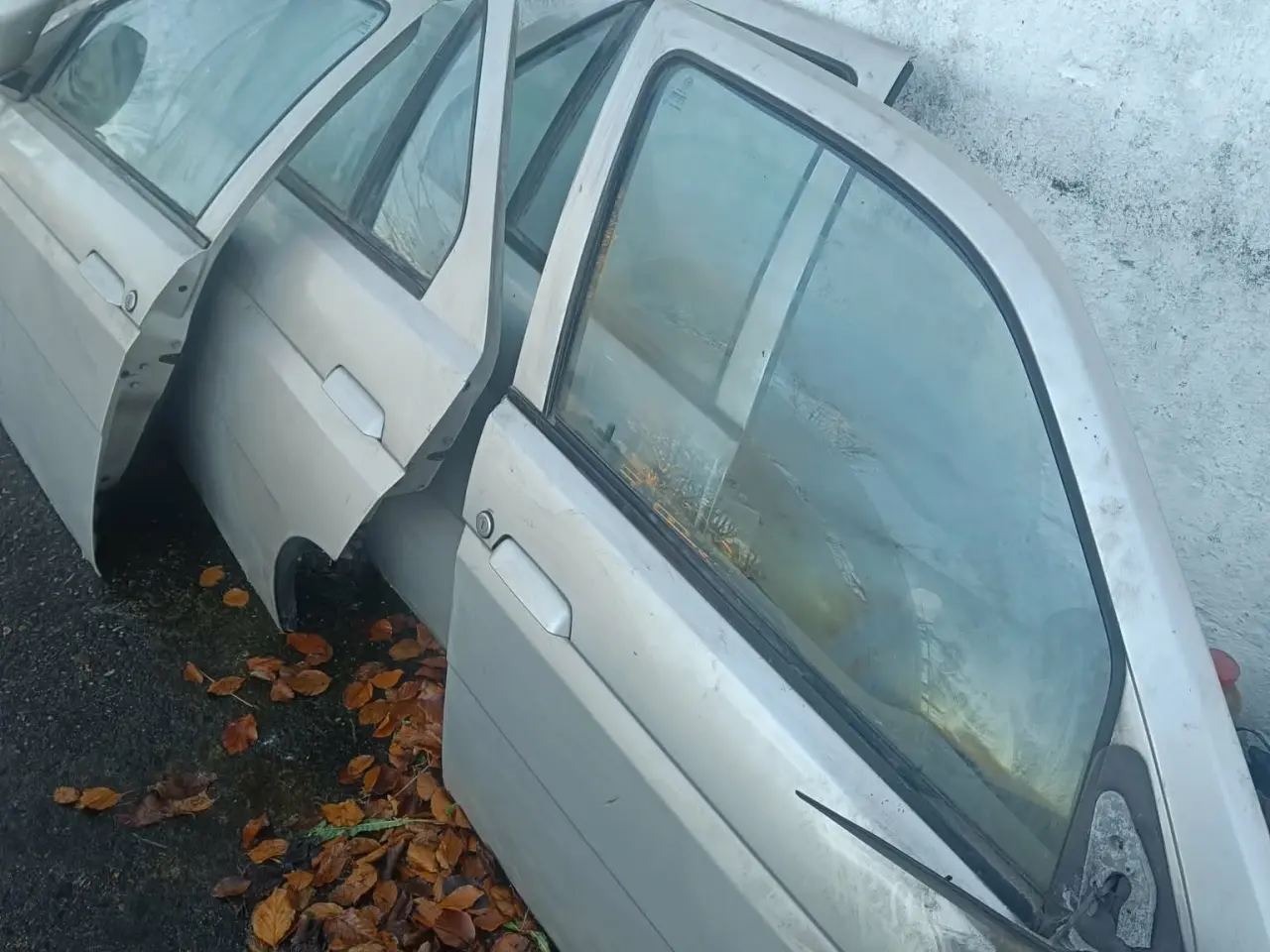 Billede 2 - 4 døre til Alfa Romeo 155