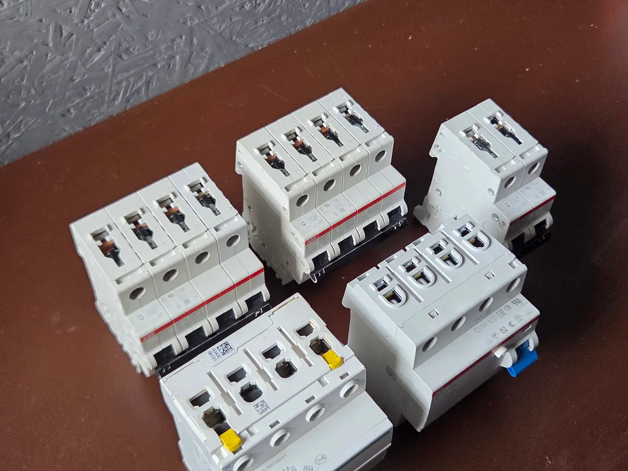 Billede 8 - elektriske tavlekomponenter