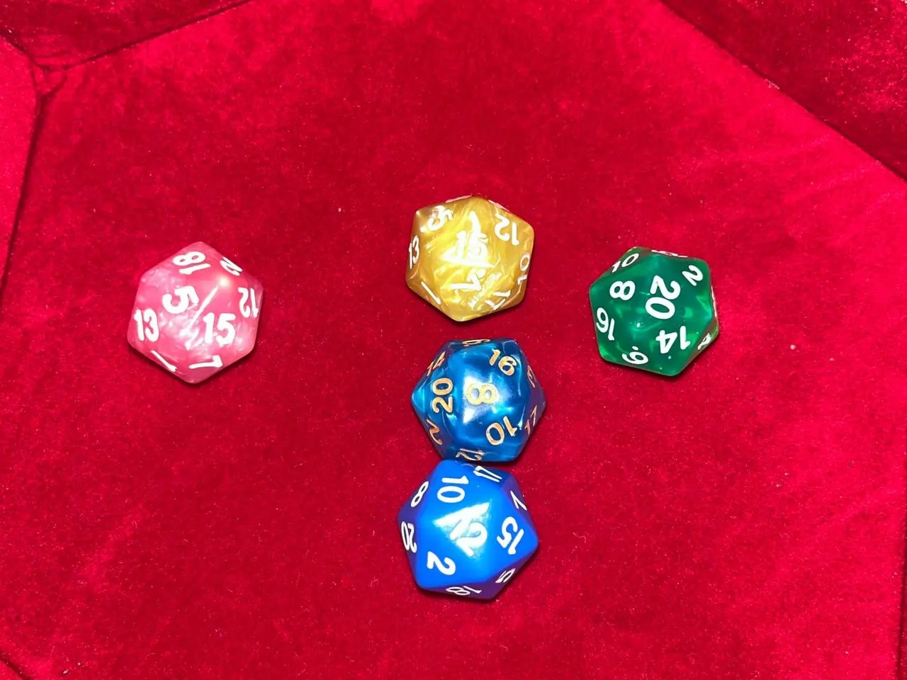 Billede 2 - Terningesæt 5 stk farvede D20 - D&D
