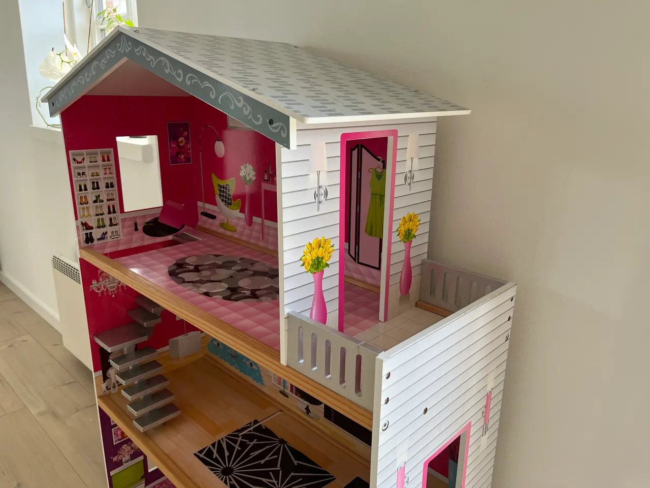 Billede 9 - Barbiehus, Barbiedukkehus