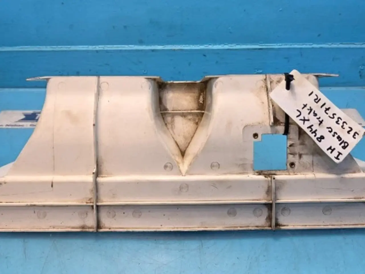 Billede 9 - Case 844XL Blæsertrakt 3233571R1