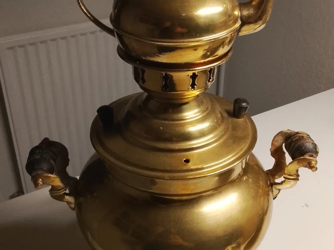 Billede 6 - Samovar til te i messing til trækul i alt 47 cm hø