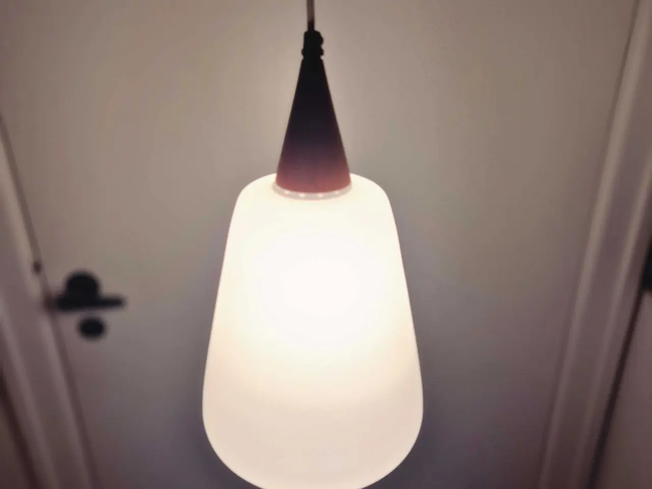 Billede 8 - Høje retrolamper i opalglas og teak
