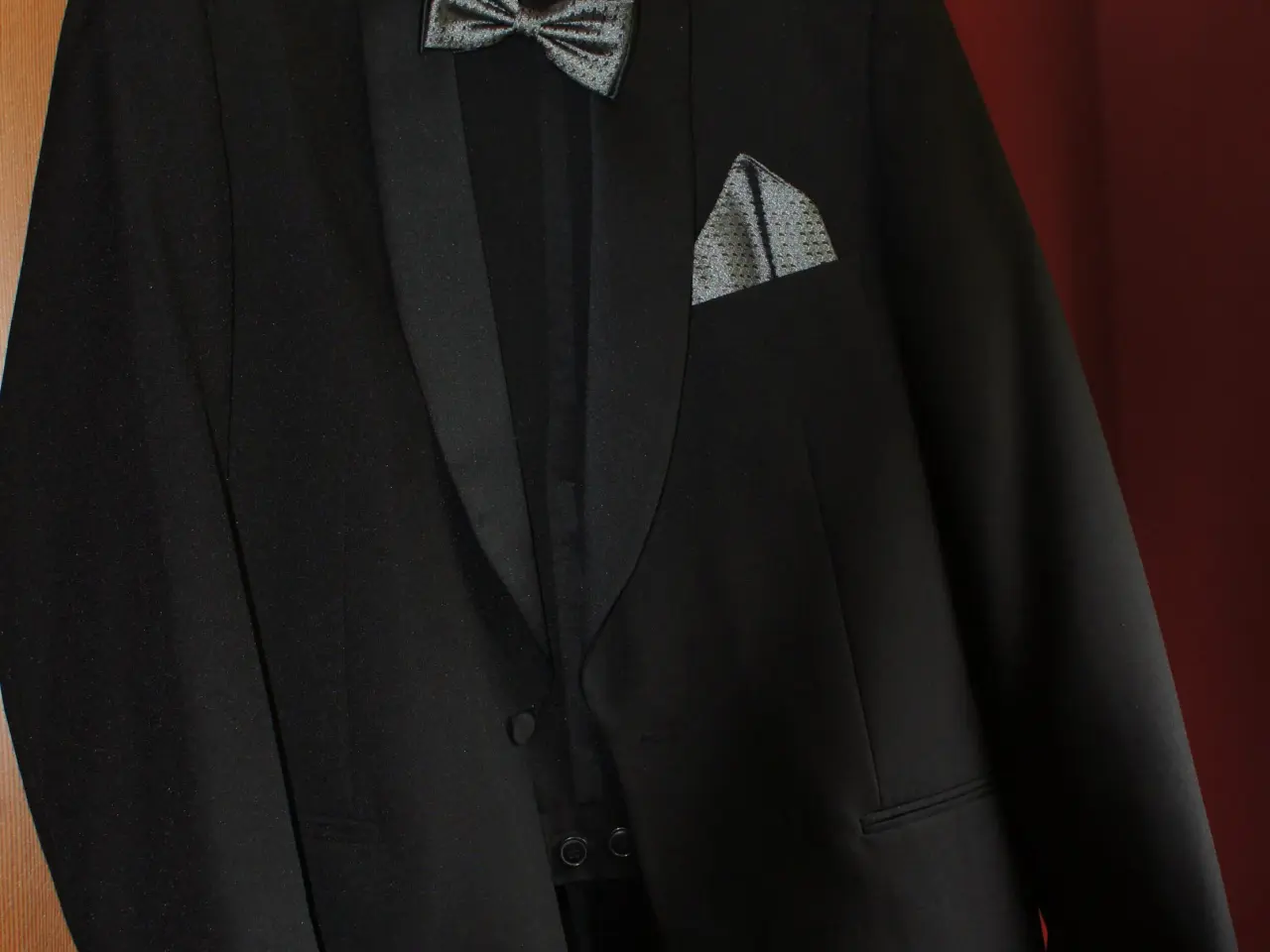 Billede 1 - Smoking Ross River Clothing sort m. tilbehør. Byd.