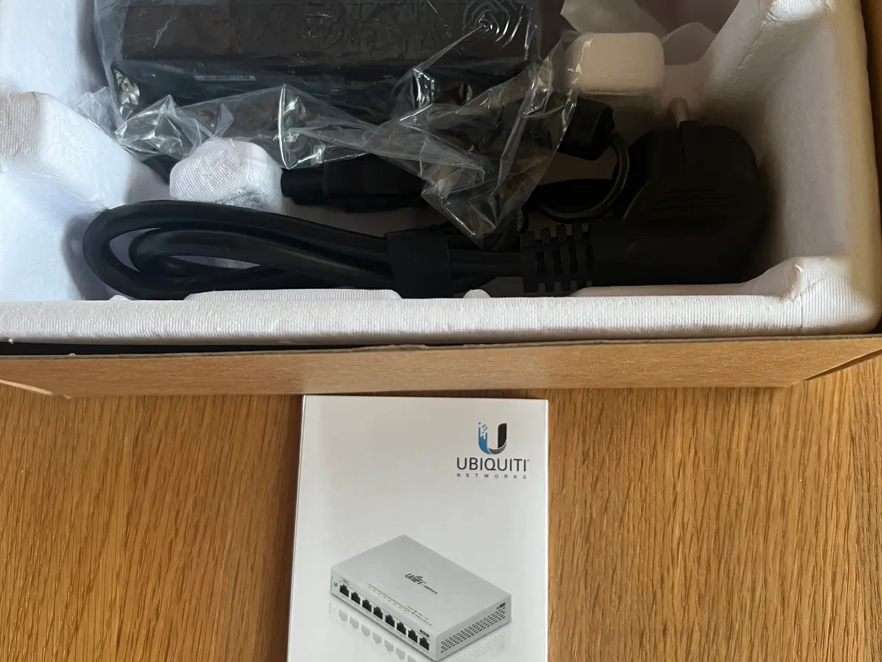 Billede 4 - Unifi US-8-switch