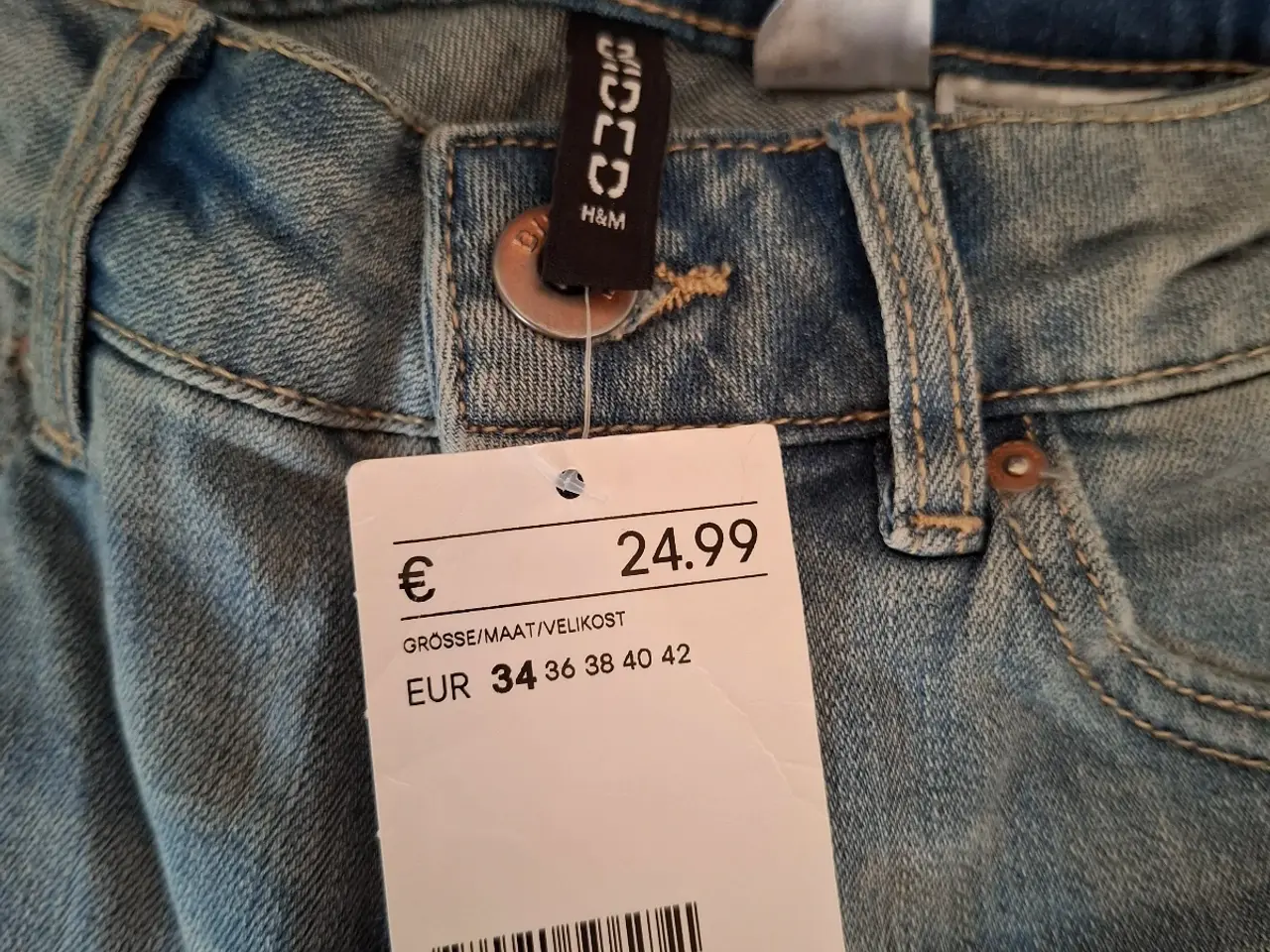Billede 7 - Lækre sommer bukser, samt BH, haves nyt.