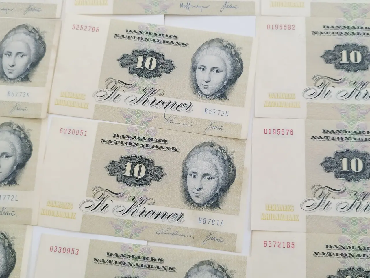 Billede 10 - Ti Kroner. 24 STK