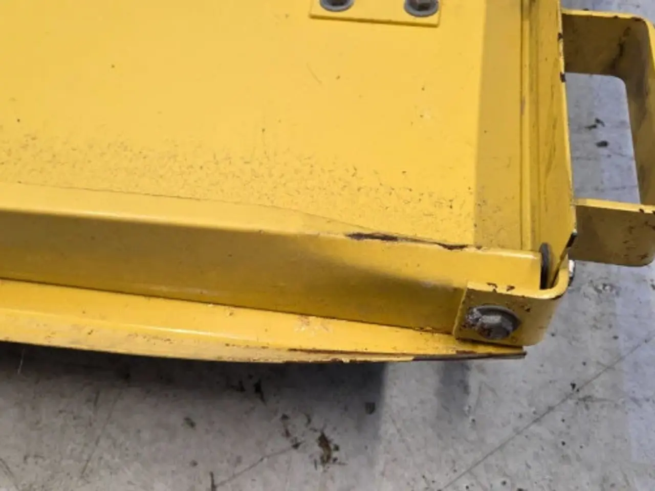 Billede 15 - New Holland TF44 Skærm 84001160