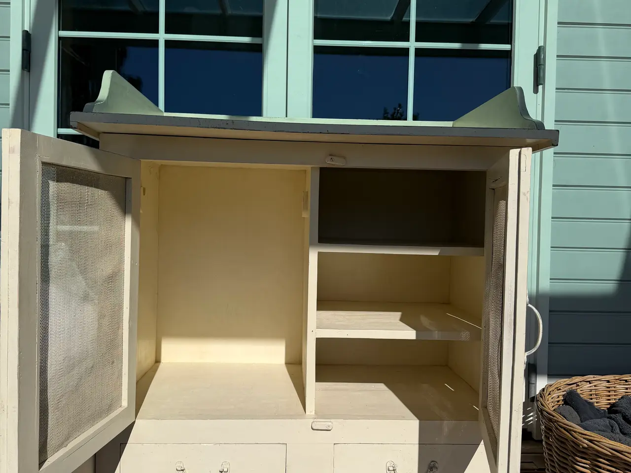 Billede 6 - antik hvidt vitrine/ spisekammer skab skuffe