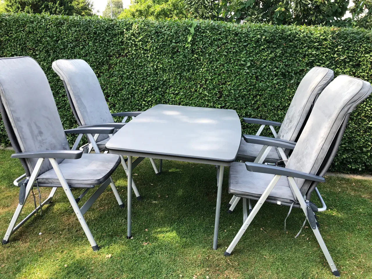 Billede 2 - Campingbord med 4 stole