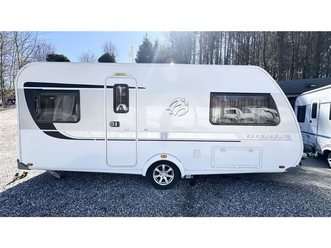 Billede 1 - 2016 - Knaus Südwind 500 FVU Silver Selection   Fransk seng-Gulvtemp.-Mover