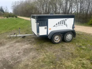 Luksus hundetrailer til 4 hunde