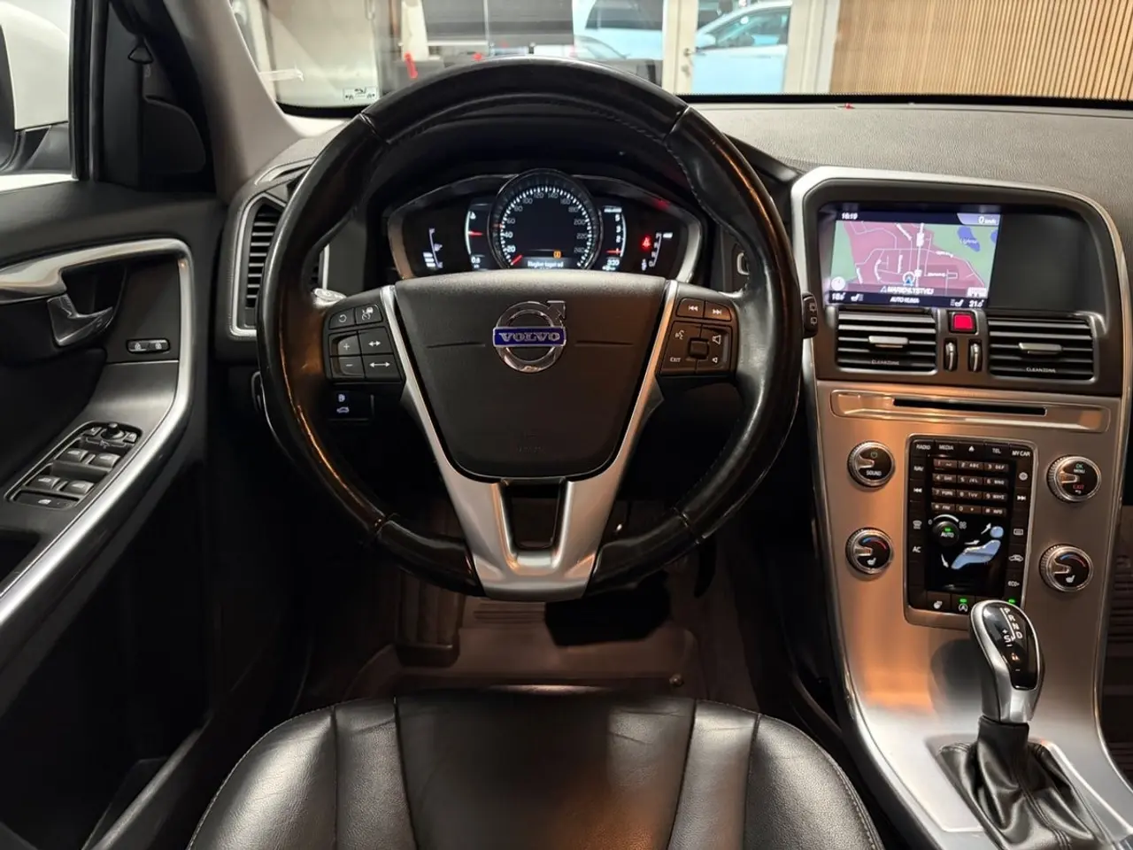 Billede 9 - Volvo XC60 2,0 D4 190 Summum aut.