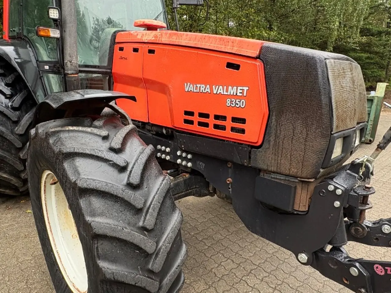 Billede 2 - Valtra 8350 Med frontlift