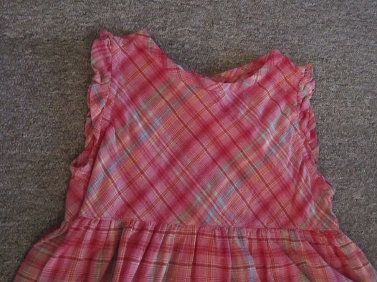 Billede 4 - Sød pink kjole str. 86 fra H&M
