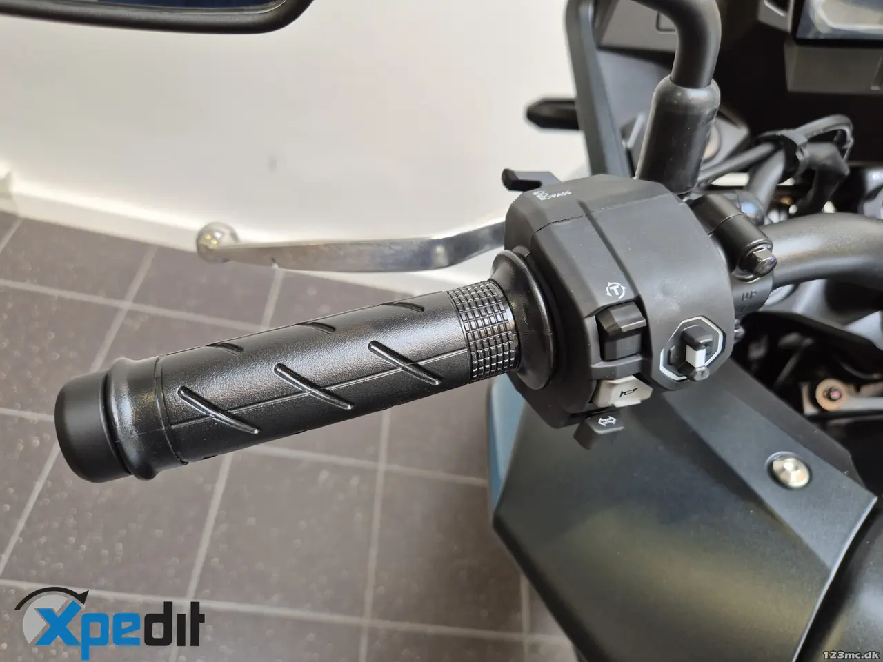 Billede 10 - Honda NX 500 E-Clutch