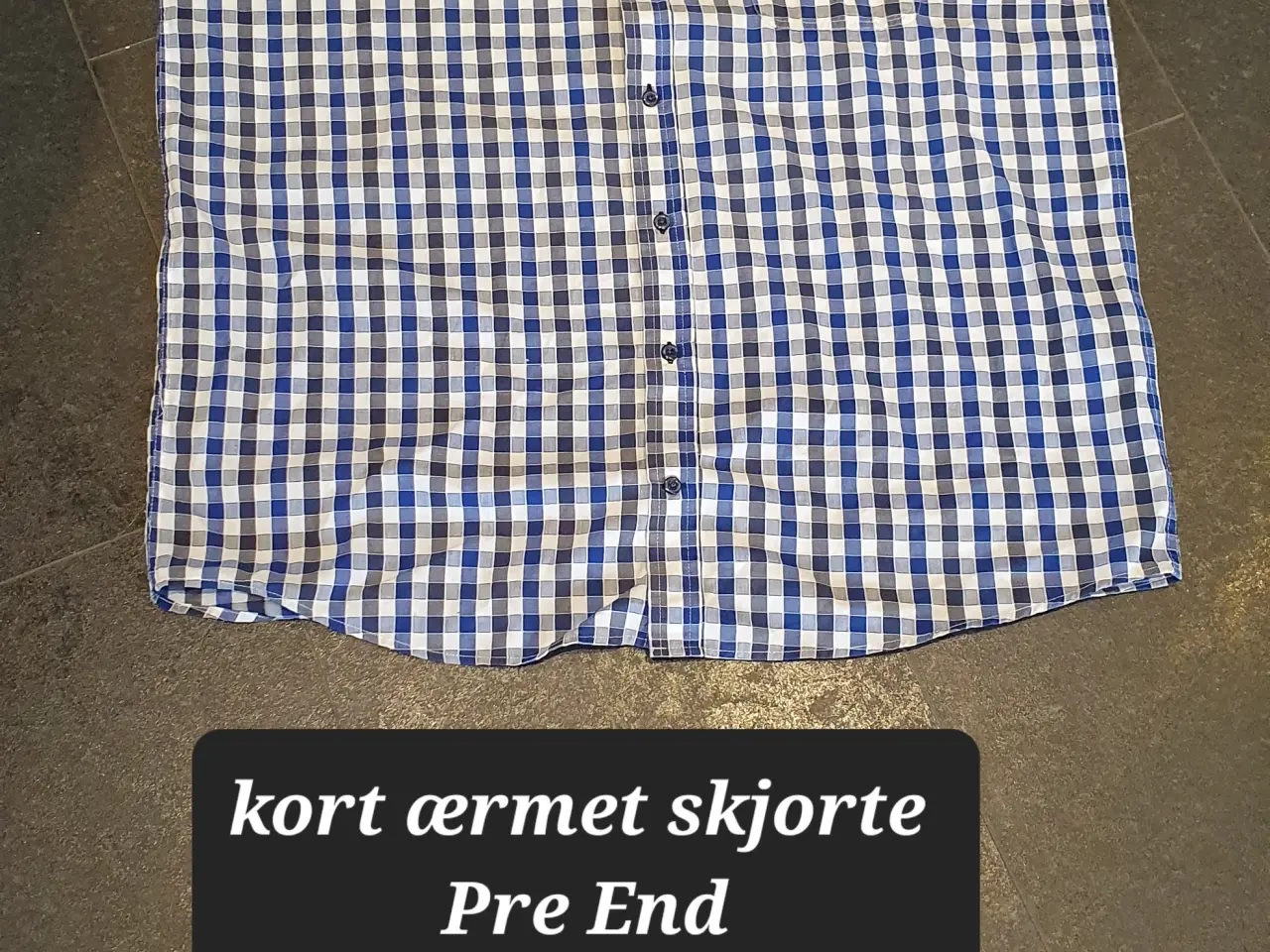 Billede 1 - Kort ærmet skjorte str 43/43