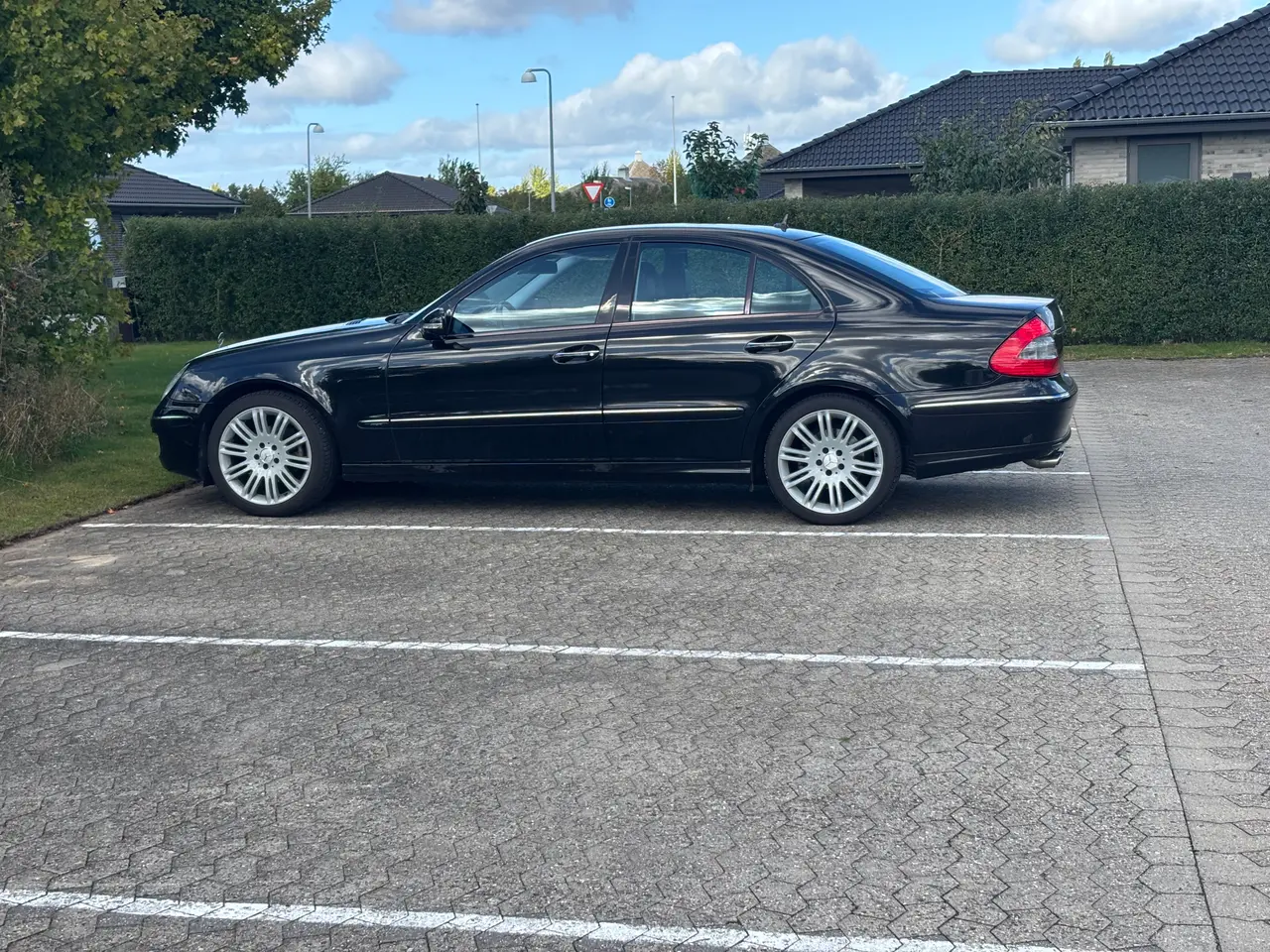 Billede 1 - 2007 Mercedes E230
