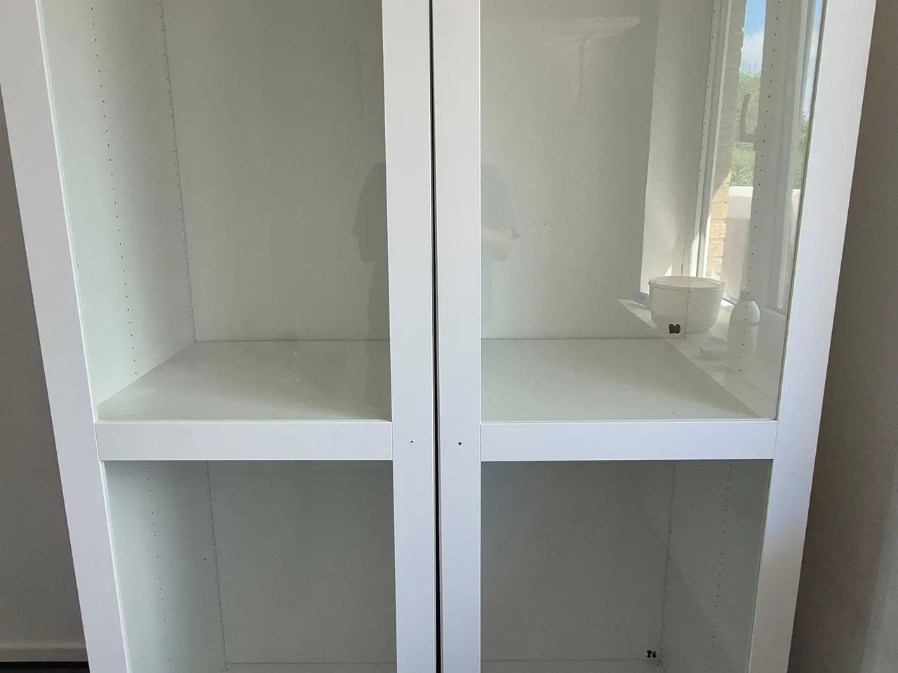 Billede 4 - 2 stkSkab fra ikea m/ glas låg