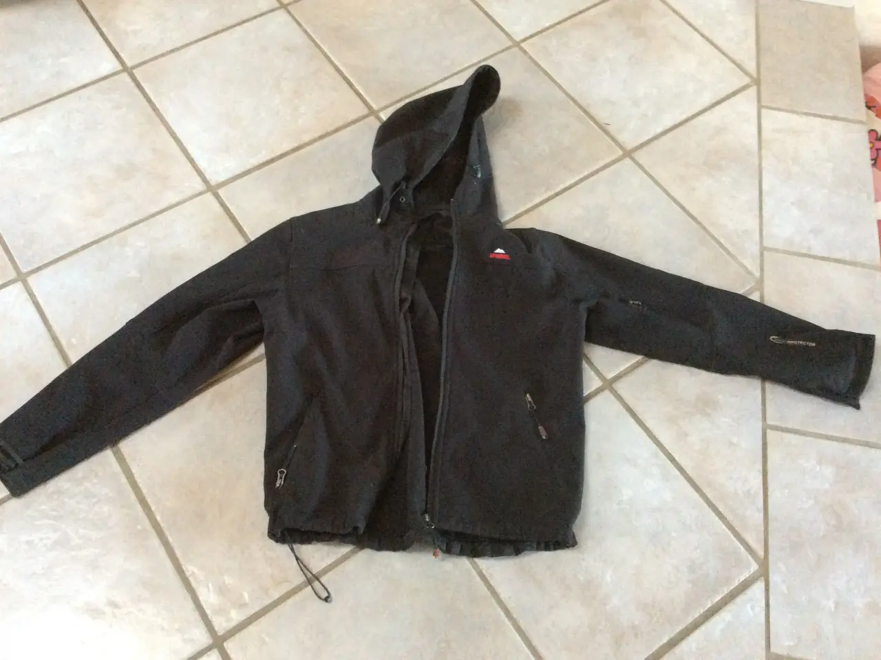 Billede 1 - Mckinley softshell m. Hætte