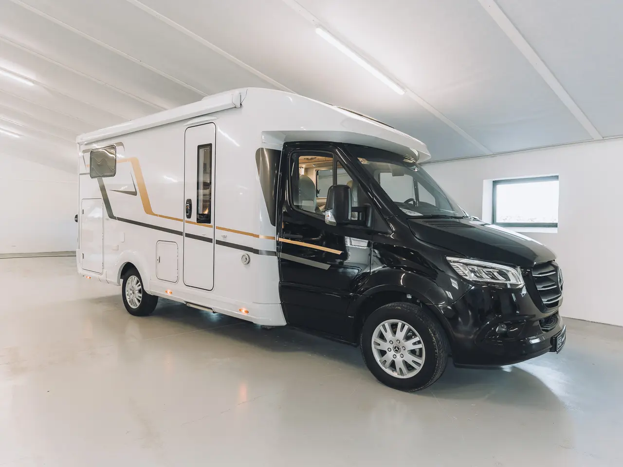 Billede 2 - Eura Mobil Mercedes-Benz Profila 696 EB