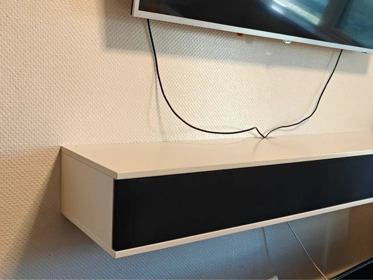 Billede 1 - hifi Møbler/ unnu 130S