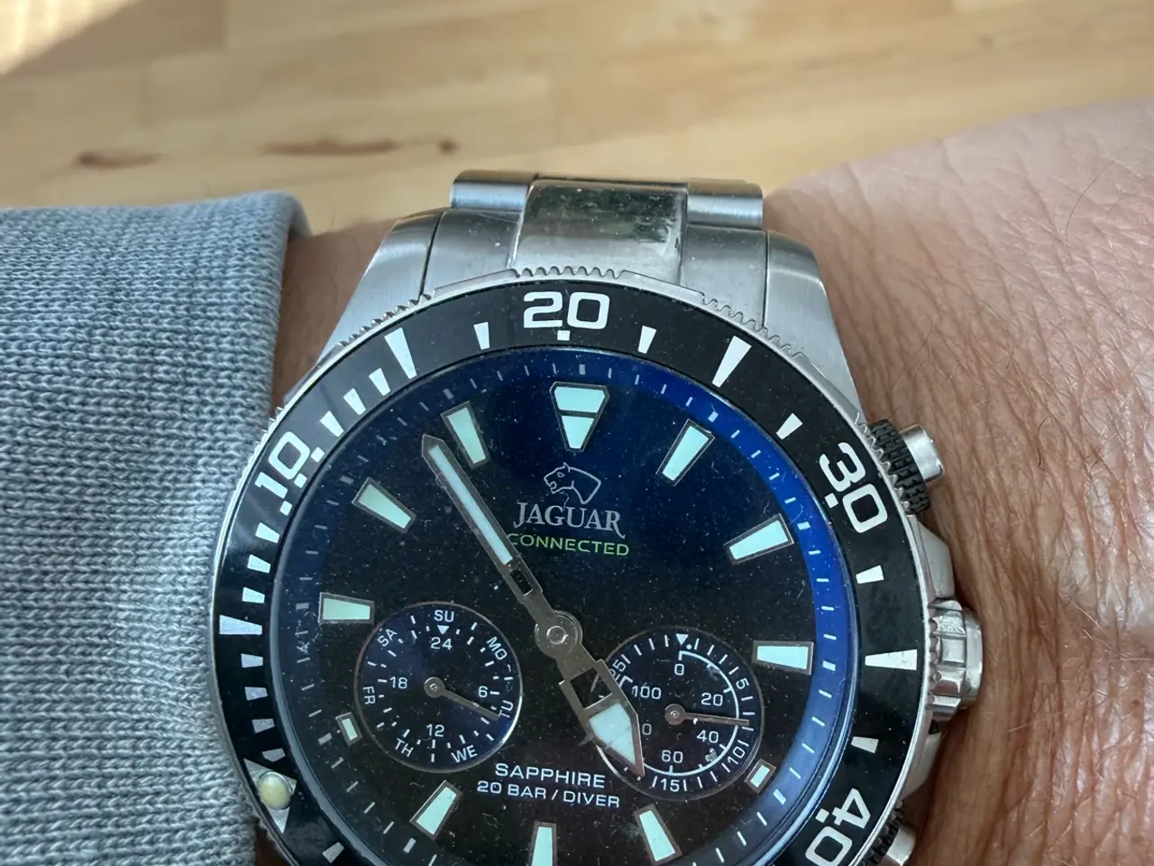 Billede 2 - Jaguar ur Connected