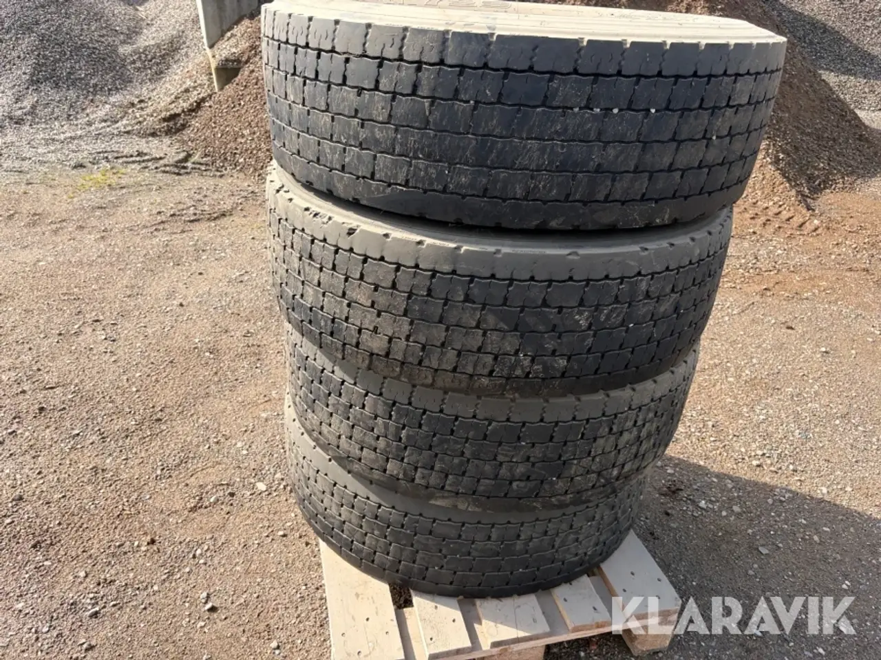 Billede 7 - Dæk Bridgestone M729 315/70R22,5 træk 4 styk