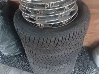 4 Audi stålfælge 16" med vinterdæk