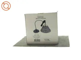 ny Glas lampe fra Living And More (str. 23 x 22,5)