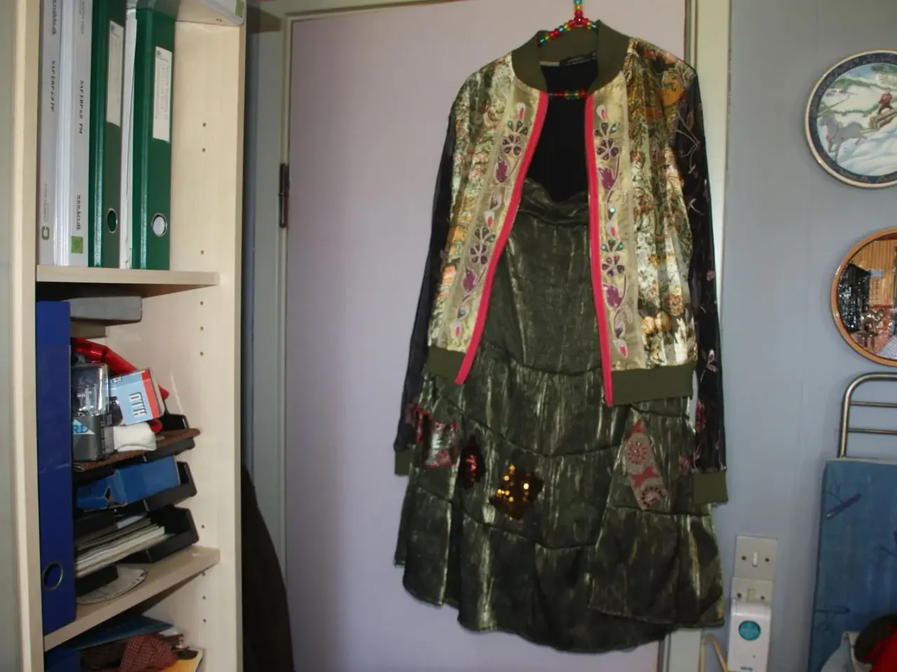 Billede 1 - Cardigan / bluse med lynlås fra Uldahl