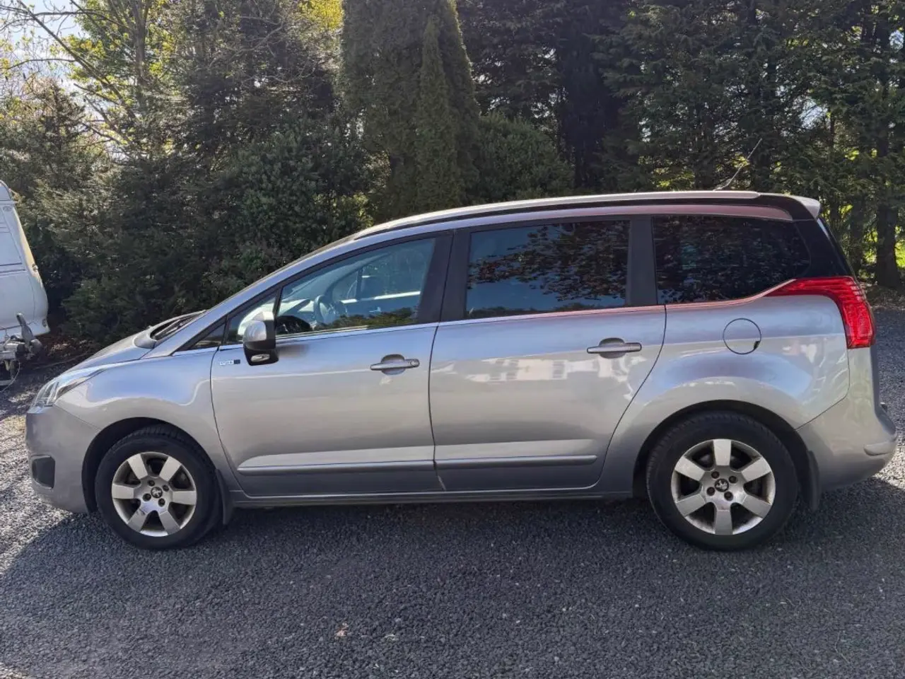 Billede 2 - Peugeot 5008, 1.6 bluehdi - 7 personers.