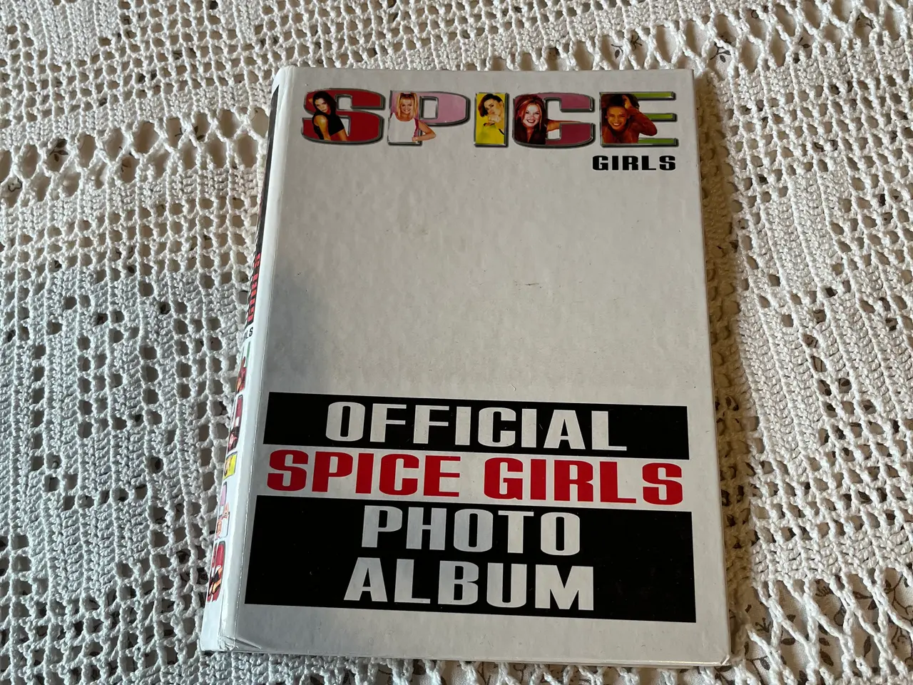 Billede 1 - Spice girls samlemappe samt cd