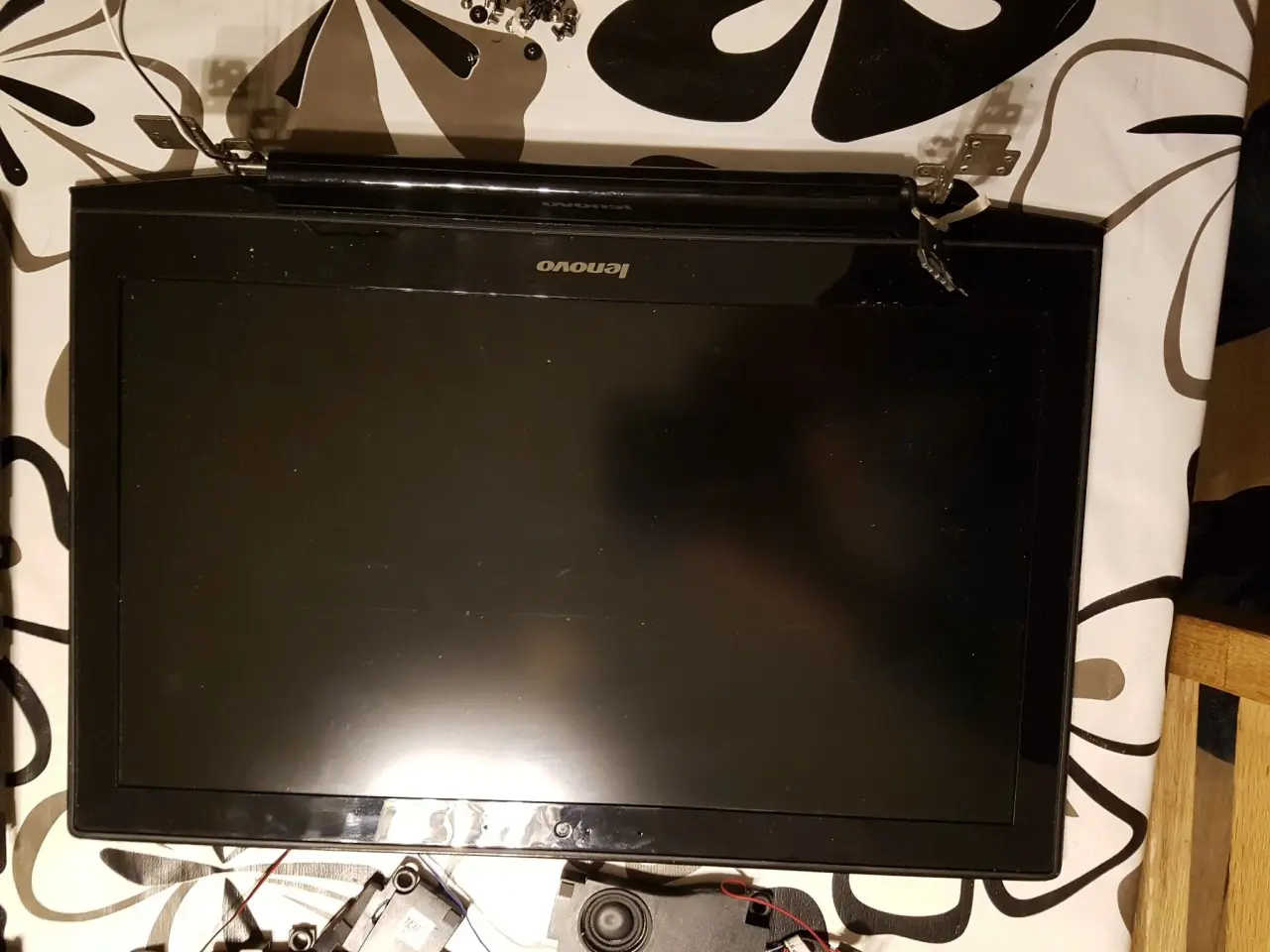 Billede 1 - Reservedele til Lenovo y50!!
