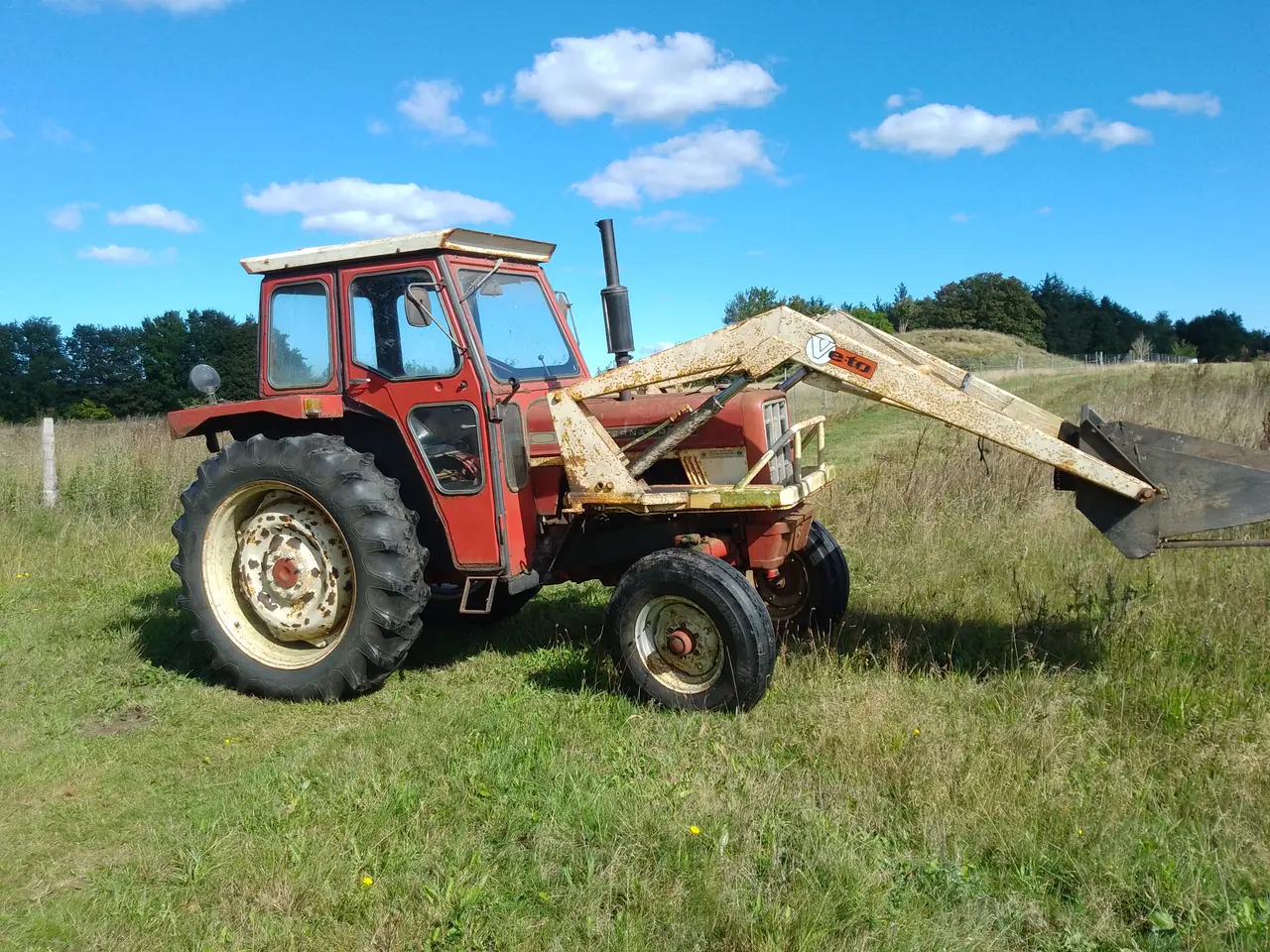 Billede 1 - Ih 474 traktor med Veto frontlæsser