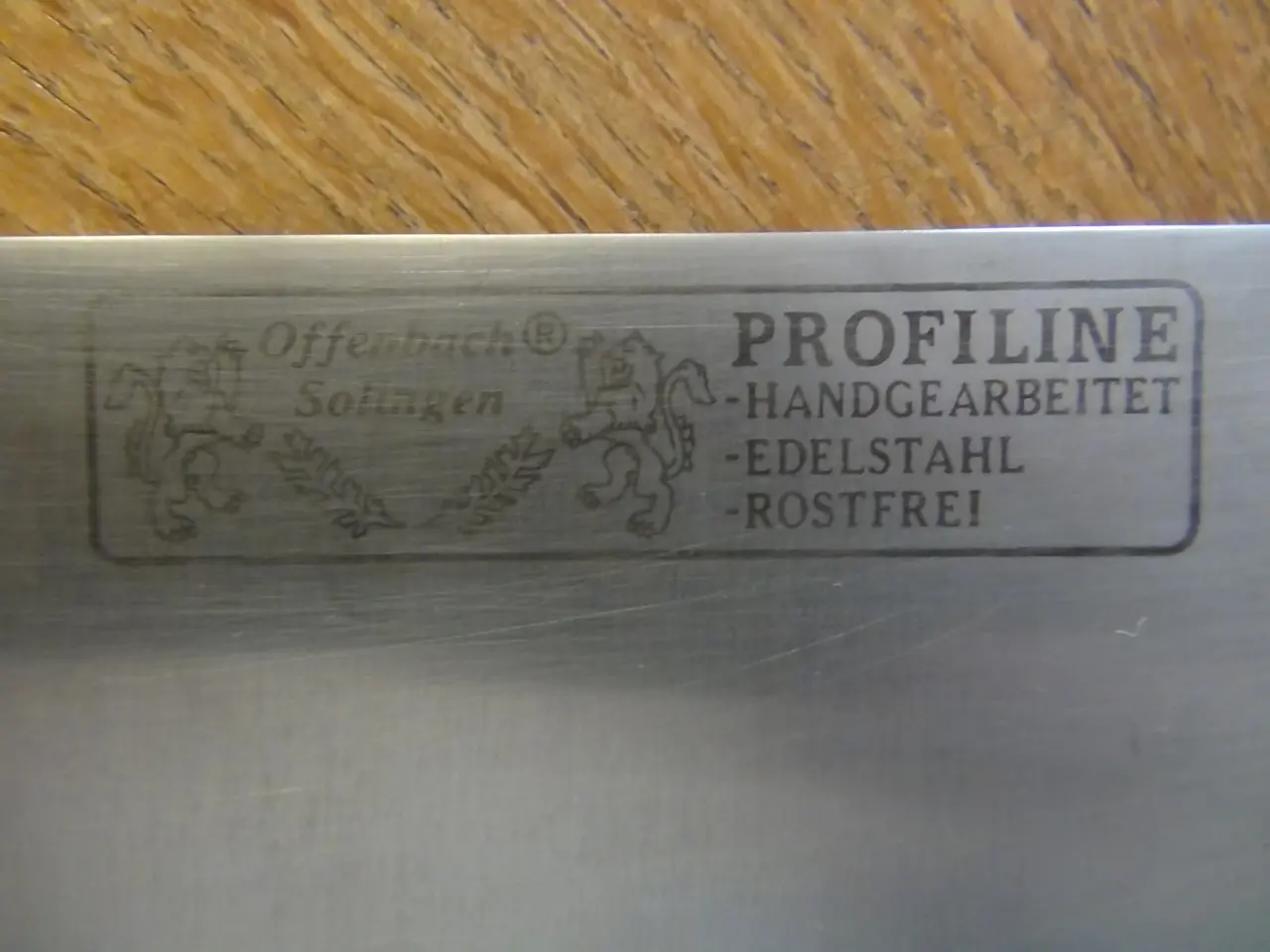 Billede 2 - Køkkenknive med strygestål.
