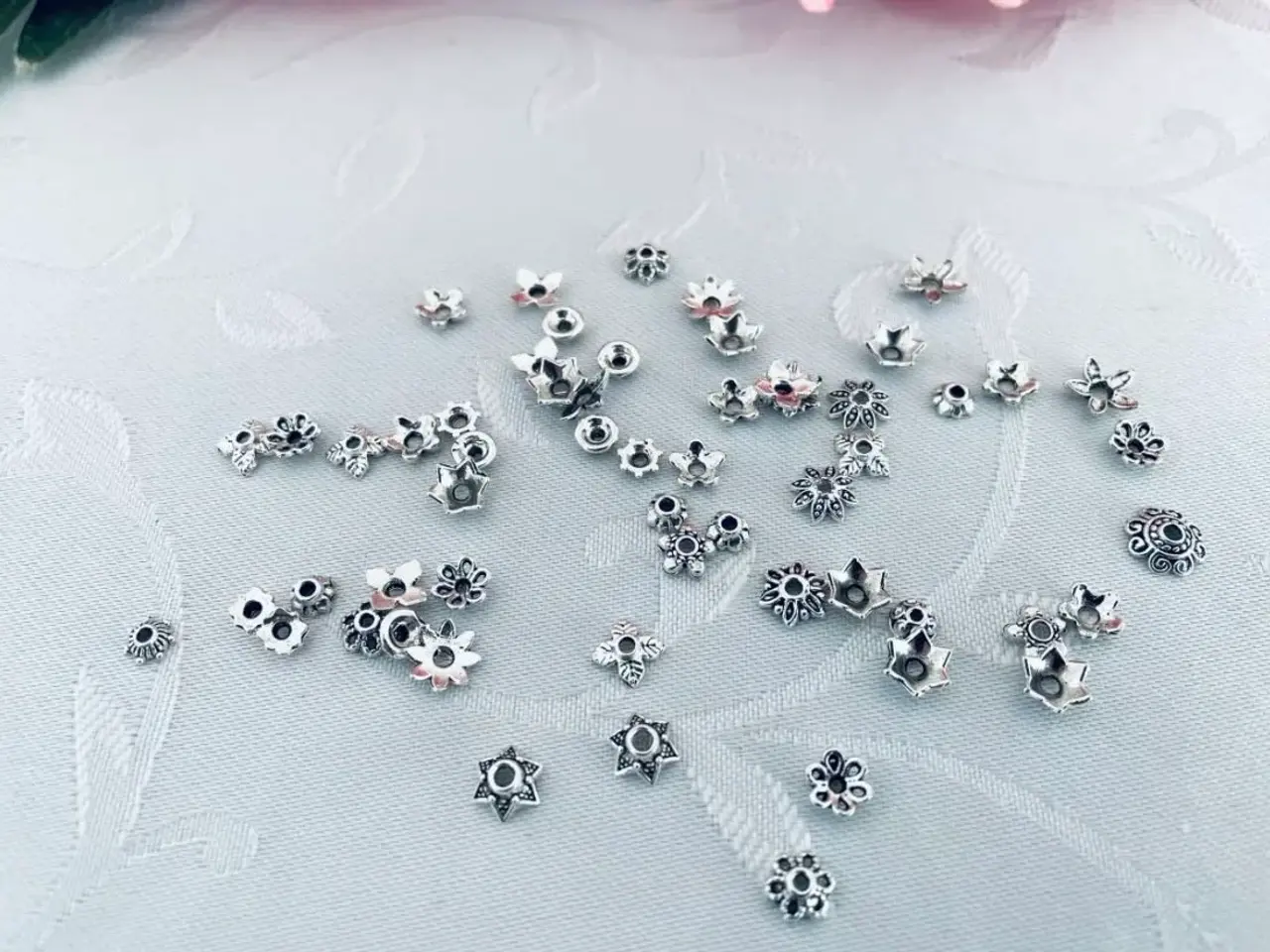 Billede 1 - Mellemled til perler / smykkefremstilling 