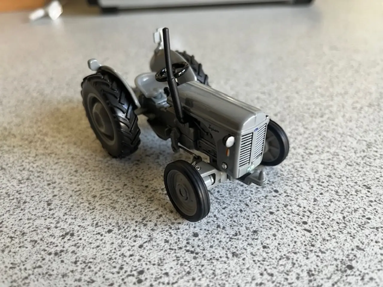 Billede 1 - Siku Massey Ferguson