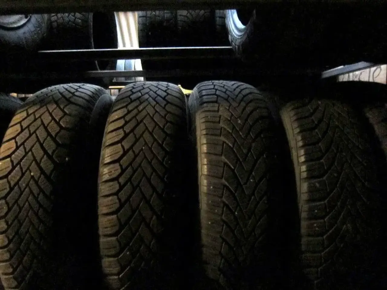 Billede 14 - 14"15"16"17 vinterdæk 30 sæt med masser af mønster