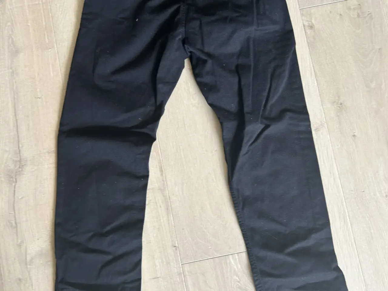 Billede 2 - Sorte bukser af mærket H&M