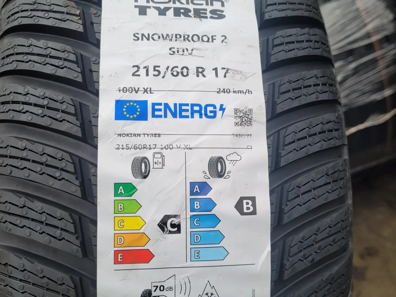 Billede 2 - 215/60R17. Vinterdæk