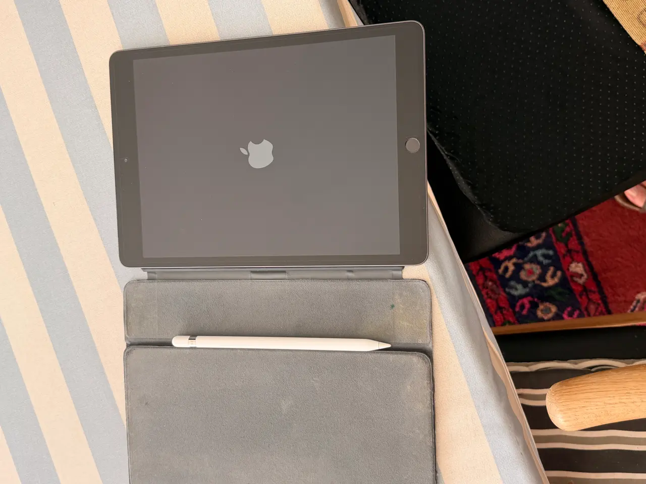 Billede 13 - Komplet iPad med tastatur, pen samt med sim kort