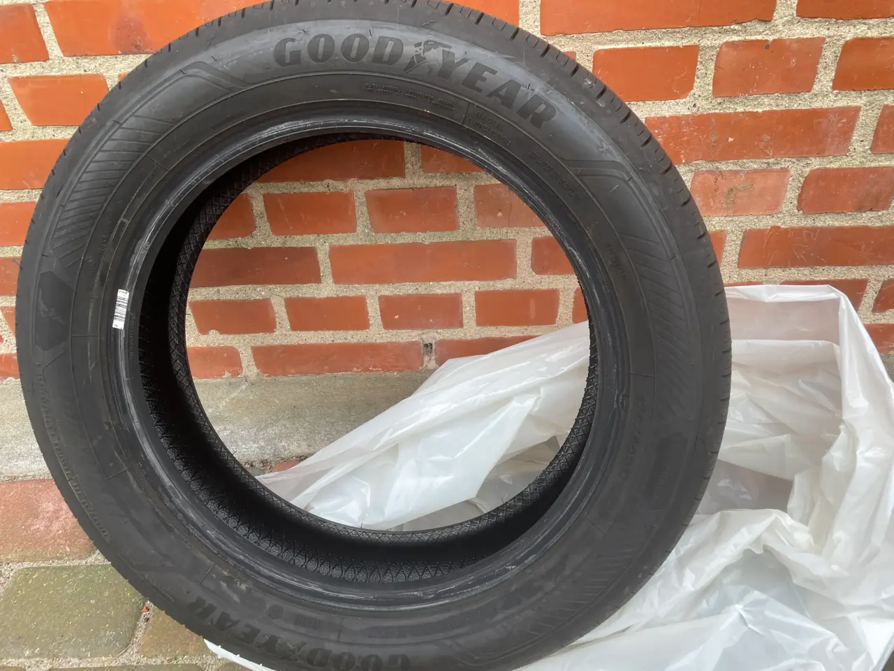Billede 3 - Goodyear sommerdæk