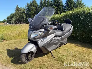 Motorcykel Suzuki Burgman 650 - Executive