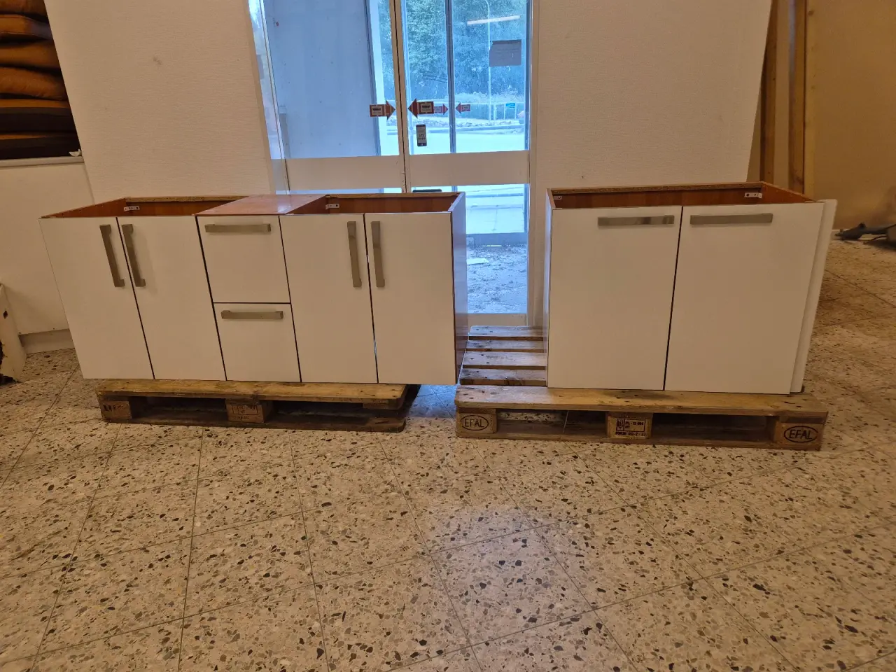 Billede 1 - Skabe til køkken/bad/garderobe/opbevaring