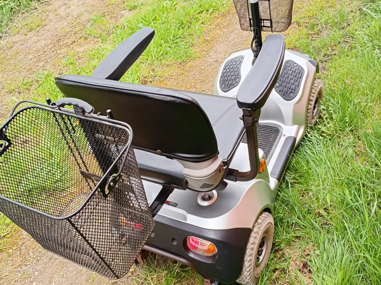 Billede 5 - EasyGo M4Bjr 4-hjulet elscooter 