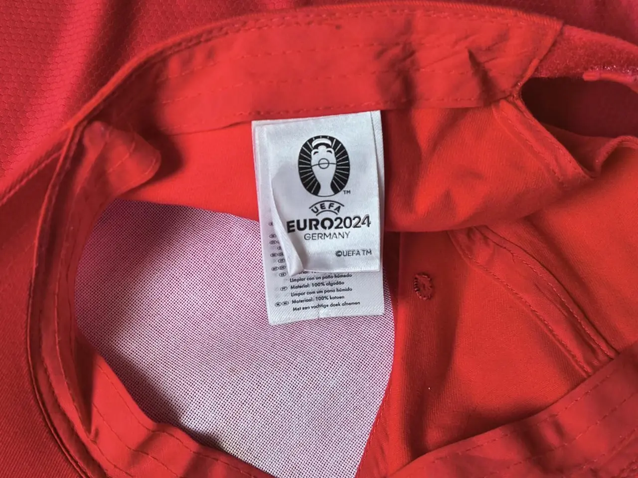 Billede 4 - DANMARK FAN SÆT, DIADORA TSHIRT OG CAP, SOM NYT