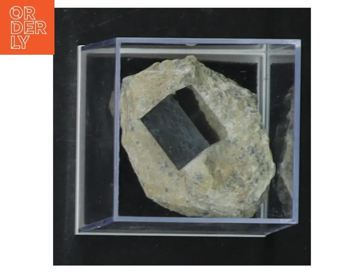 Billede 2 - Pyrit i displayboks (str. 5,5 cm)